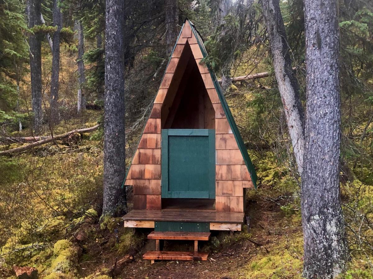 Vines And Puppies Glamping Hideaway Hotel Jade City Bagian luar foto